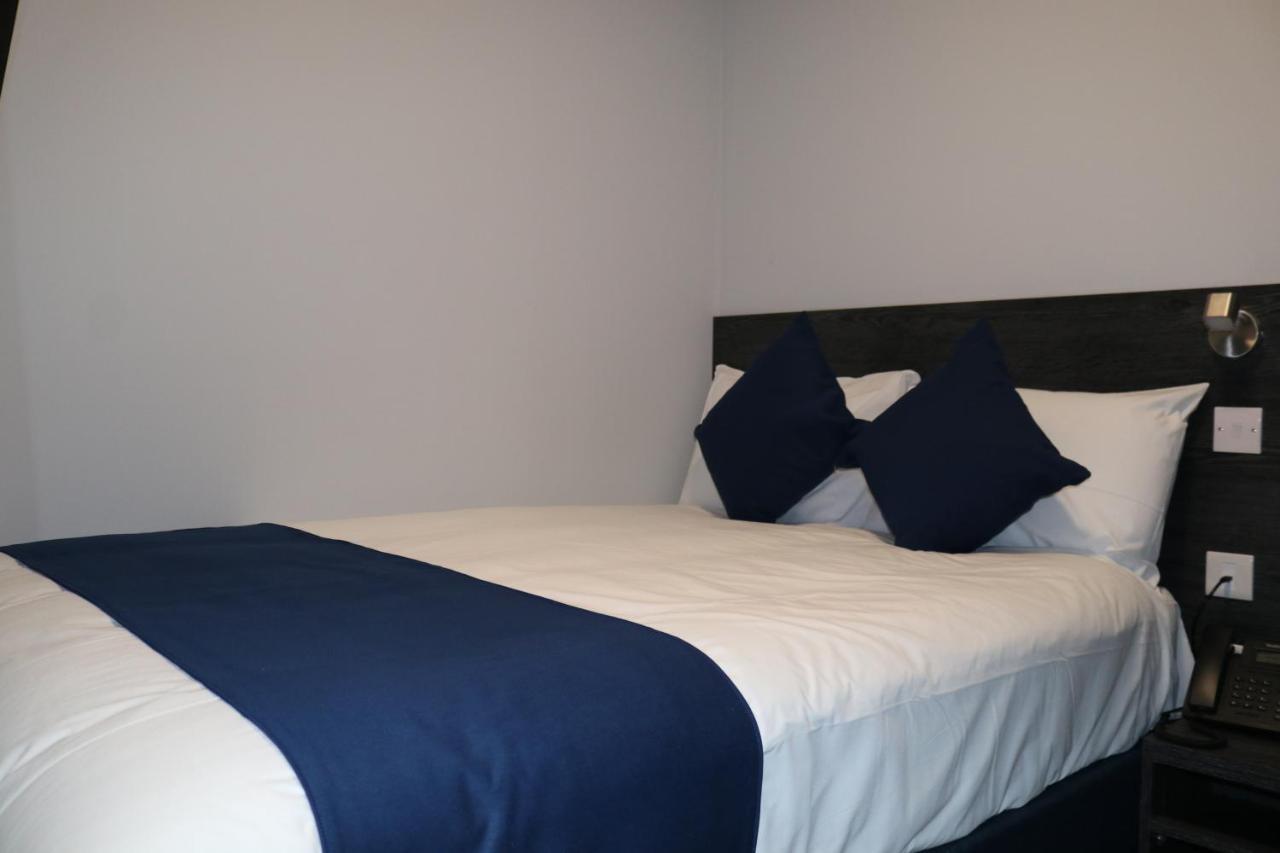 Blue Sapphire Hotel Ilford Ngoại thất bức ảnh